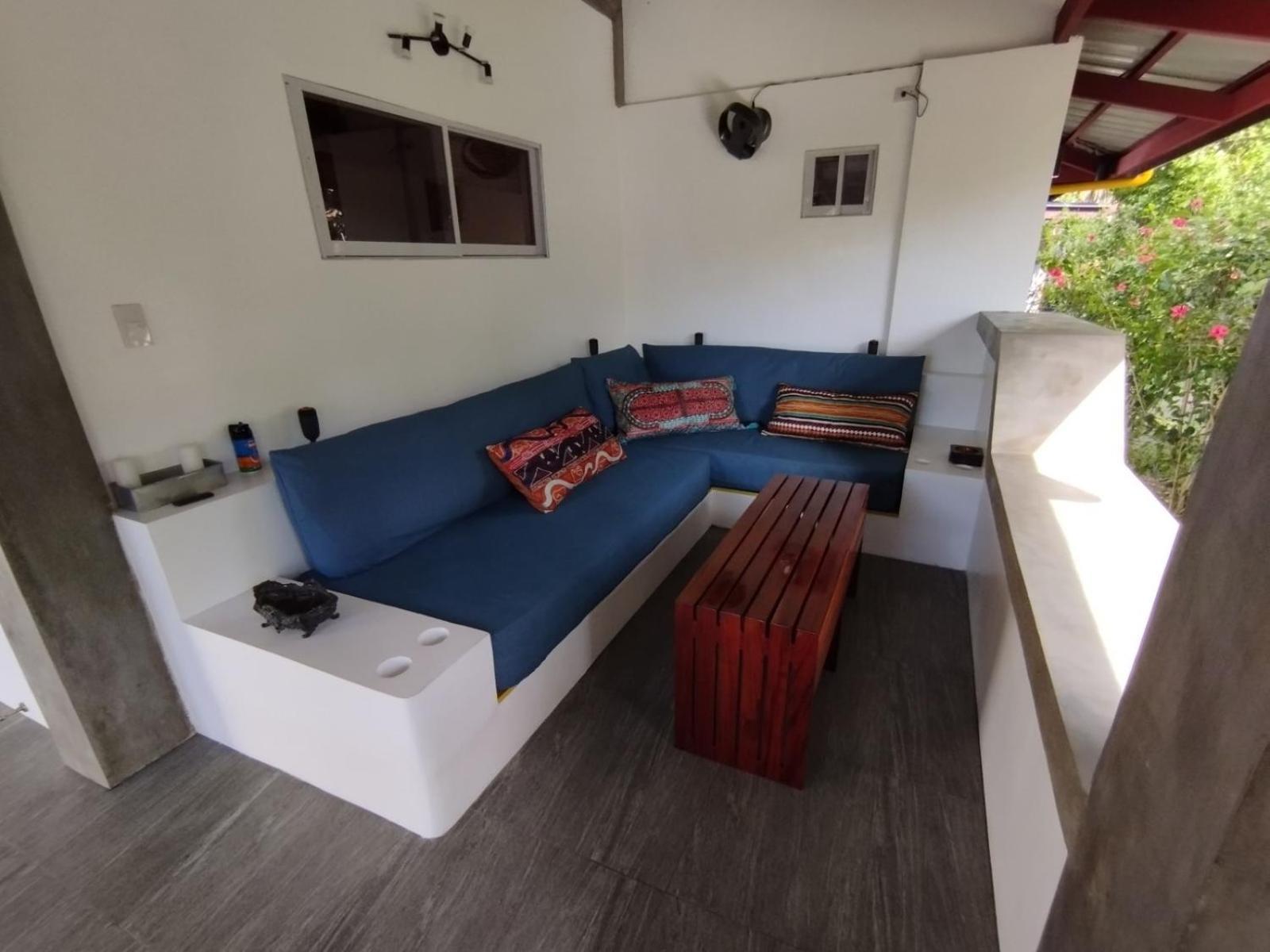 Somewhere Else Boutique Resort Mambajao Eksteriør bilde