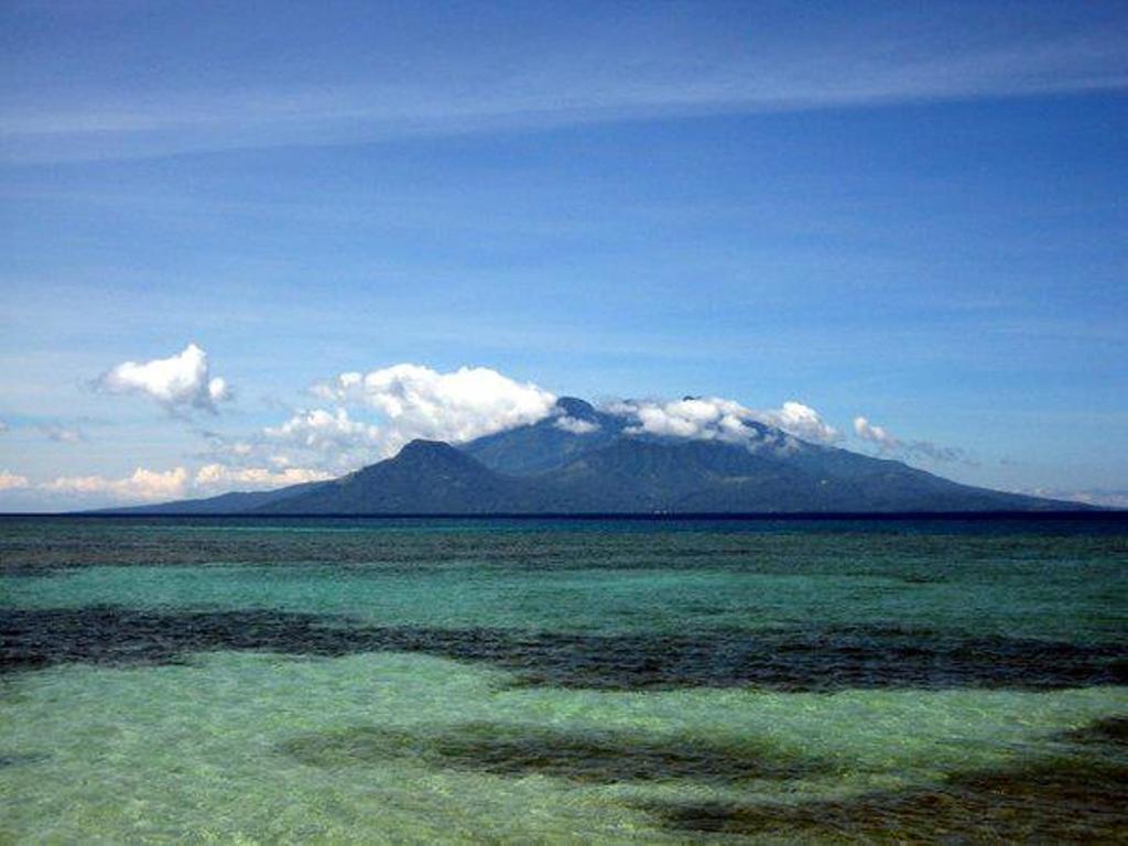 Somewhere Else Boutique Resort Mambajao Eksteriør bilde
