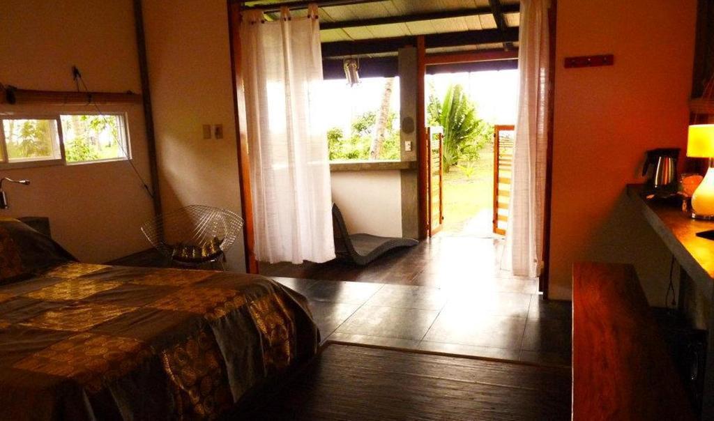 Somewhere Else Boutique Resort Mambajao Eksteriør bilde