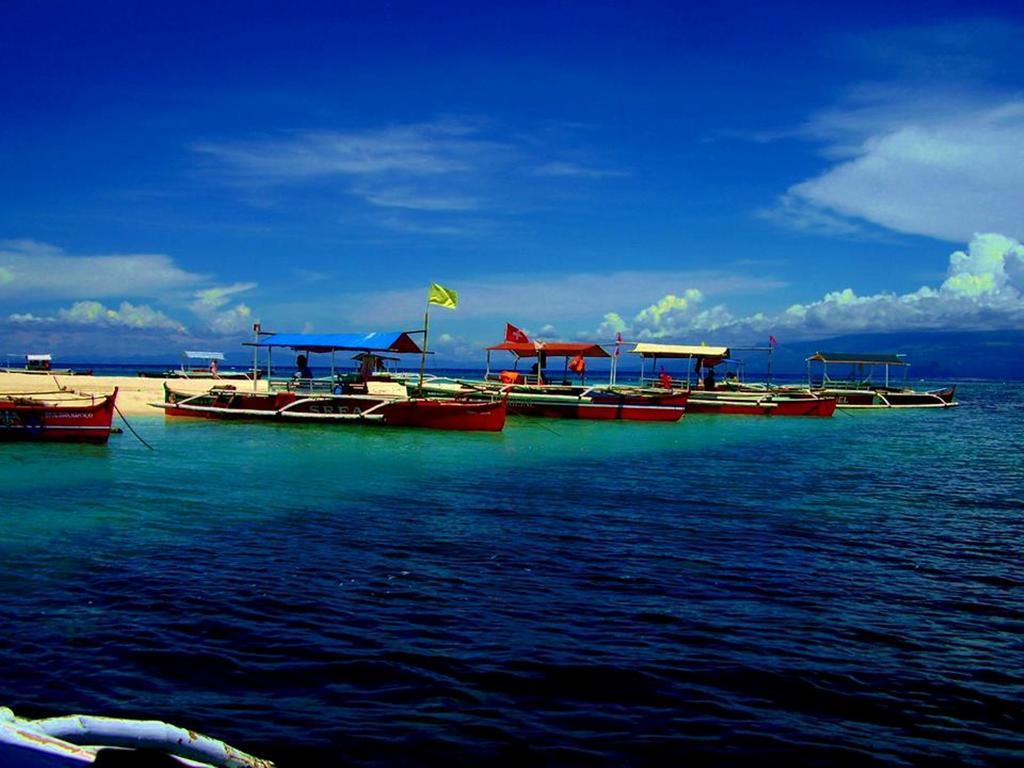 Somewhere Else Boutique Resort Mambajao Eksteriør bilde