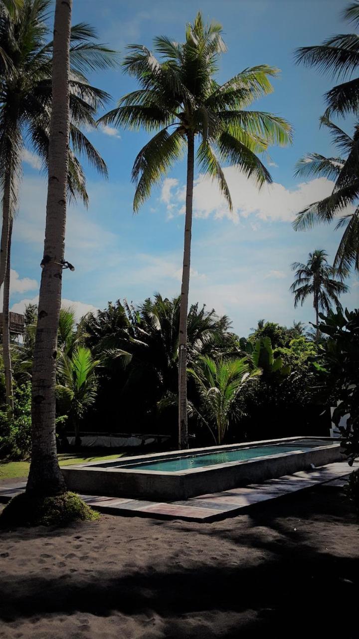 Somewhere Else Boutique Resort Mambajao Eksteriør bilde
