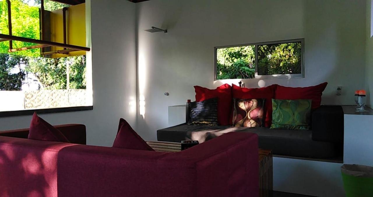 Somewhere Else Boutique Resort Mambajao Eksteriør bilde